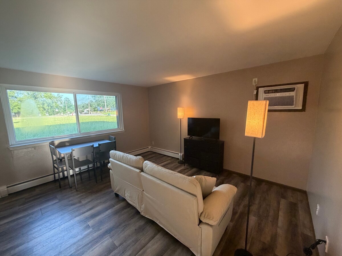 Photo - 82 Northwood Dr