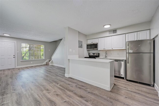 Photo - 1200 Banister Ln Townhome