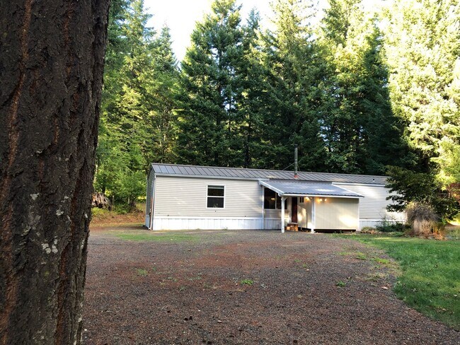2 Bed 2 Bath in BZ Corners - 2 Bed 2 Bath in BZ Corners House