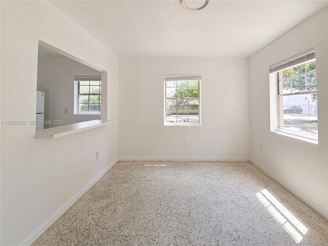 Photo - 6601 SW 10th St Unit 2