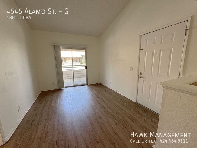 Photo - 4545 Alamo St