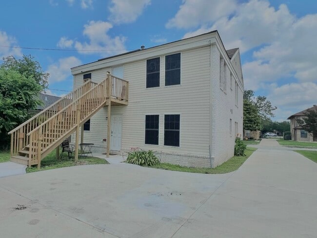 Photo - 3104 Wichita St Unit B