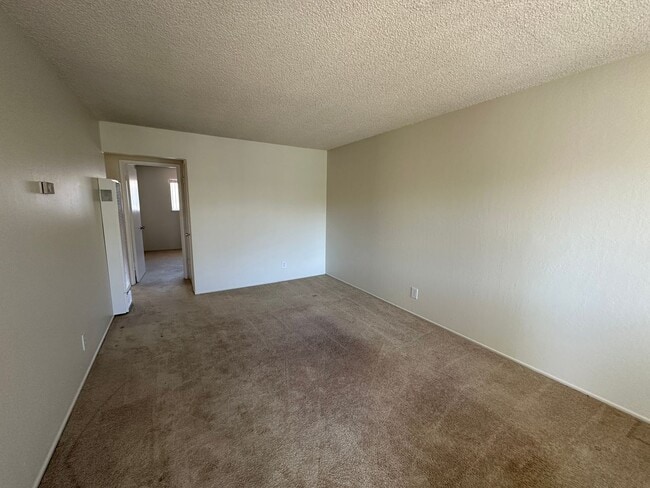 Photo - 1089 Oakmont Dr Unit 3