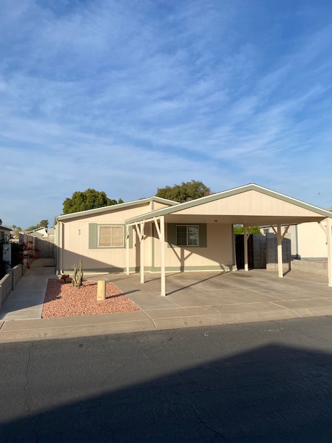 Front view - 11275 N 99th Ave House