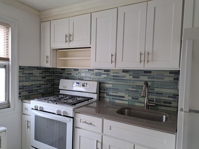 Photo - 148 Vanderburgh Ave Unidad 148B Vanderburgh