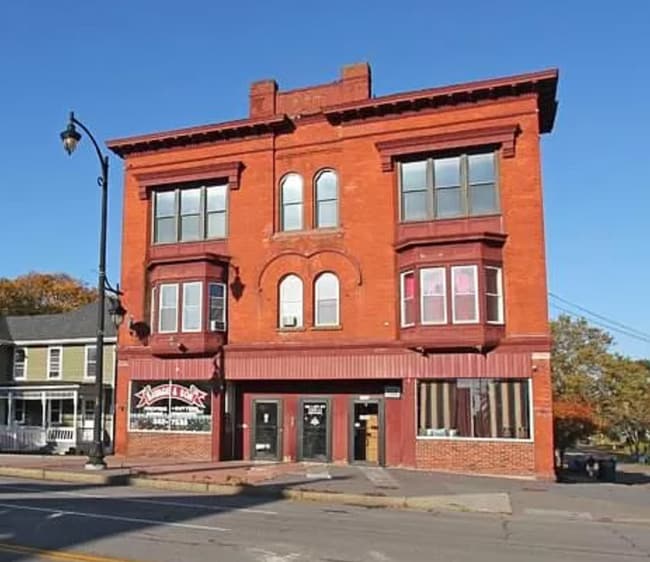 Photo - 4359 Lake Ave