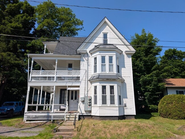 Building Photo - 91 Bayview St