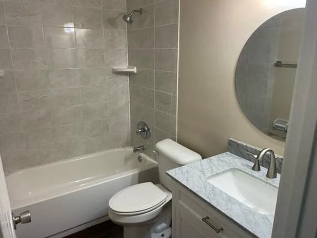 Photo - 1921 NE 17th Pl Unit 1921 NE 17th Place