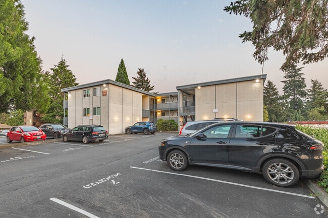 Burien Crest Apartments