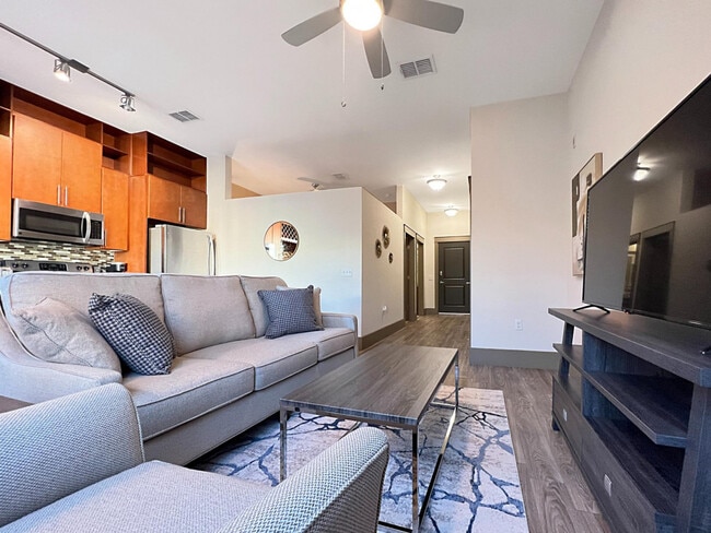 Photo - 1908 N Lois Ave Unidad ID1050947P