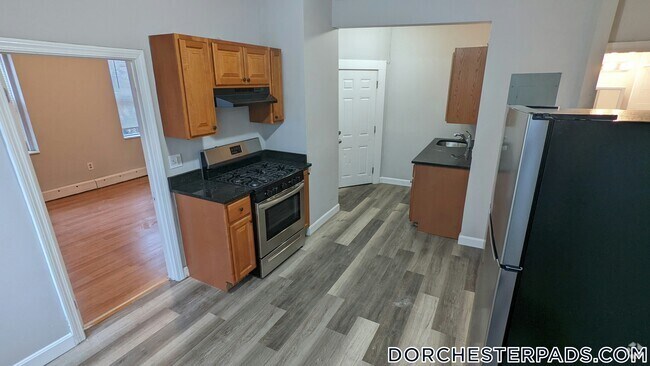 Building Photo - 98 Woodledge St Rental