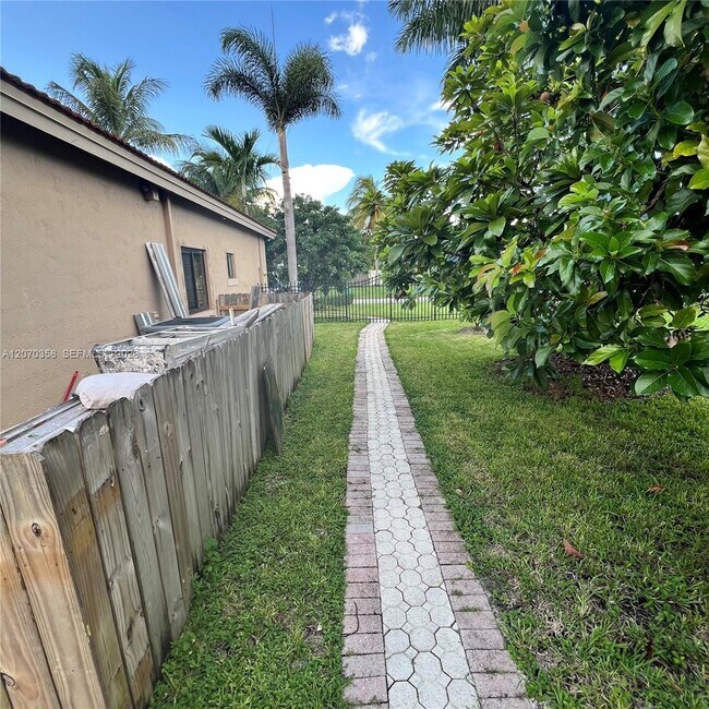 Photo - 12770 SW 217th Terrace Unit 1
