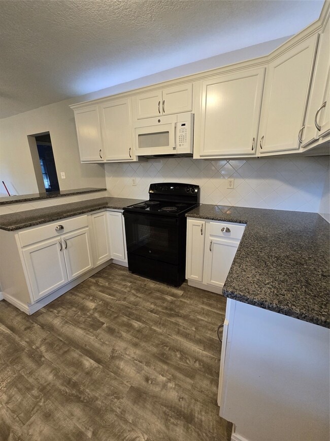 Photo - 511 S Roosevelt Ave