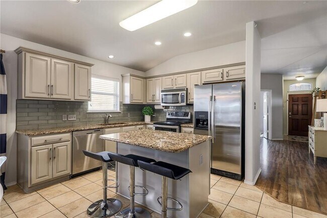 Photo - 1908 Golden Arrow Ave