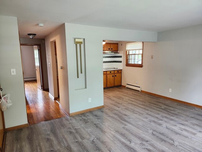 Photo - 230 Dellwood Rd Unit Apt.1