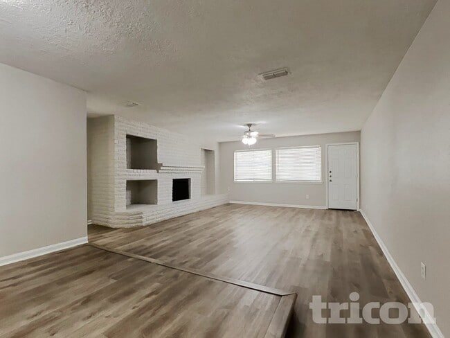 Photo - 2806 W Birchdale Dr