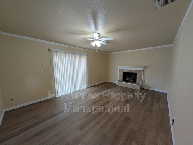 Photo - 9013 E 32nd St