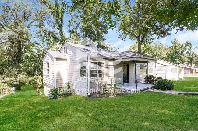 Building Photo - 6621 Seminole Dr