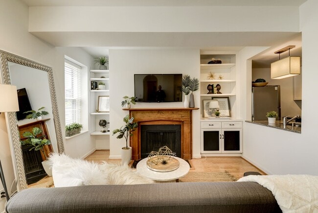 Photo - 1736 Willard St NW Unit 5