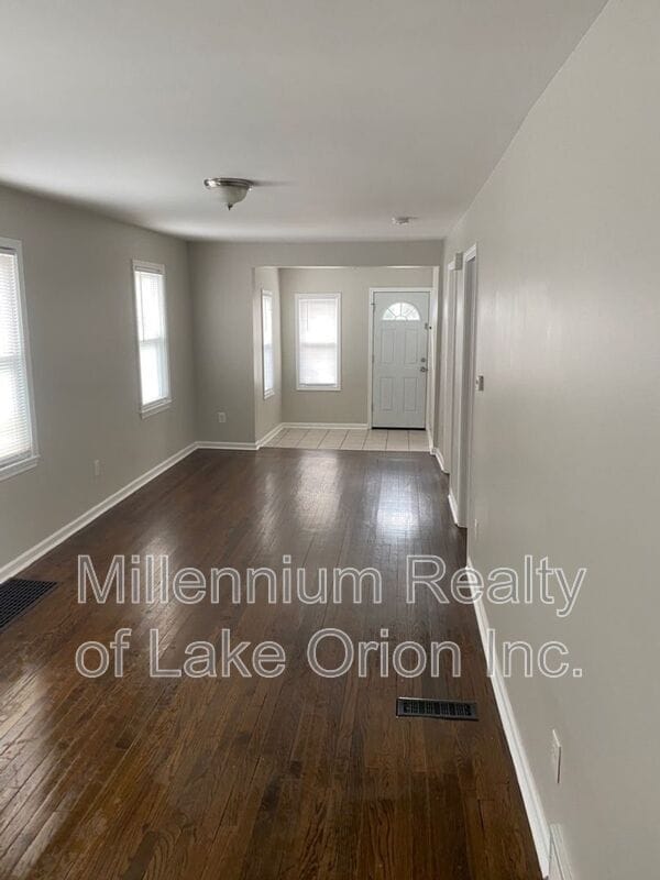 Photo - 46 W Strathmore Ave