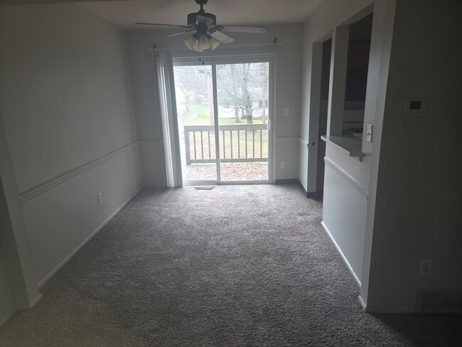 Photo - 413 Mathews Rd