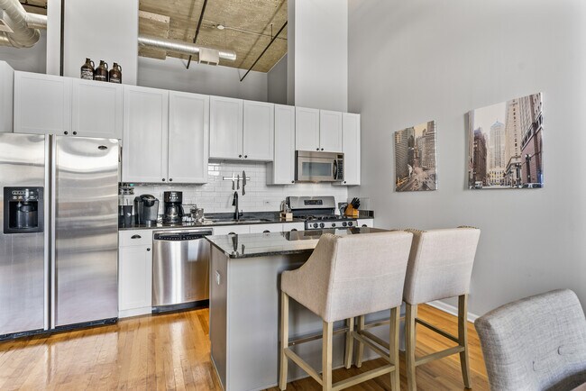 Photo - 758 N Larrabee St Unit 305