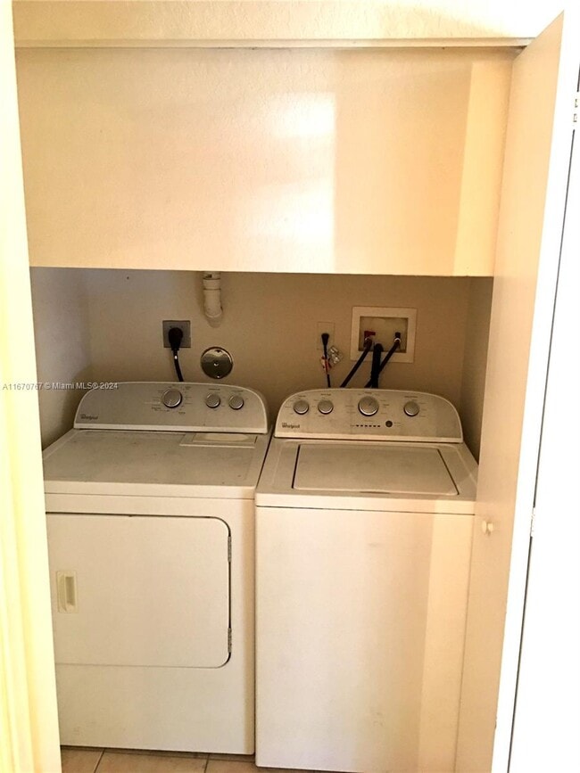 Photo - 183 Hidden Court Rd