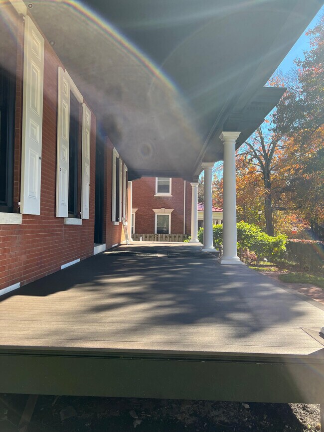 Photo - 305 S Walnut St Unidad 4