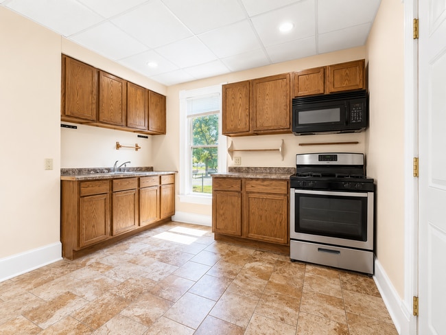 Photo - $1500 | 3 Bedroom 1 Bathroom | Two Story