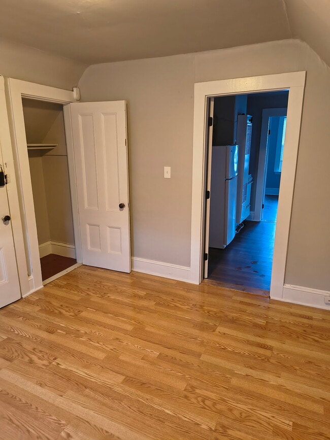 Building Photo - 24 Cameron Ave Unit Cameron Ave