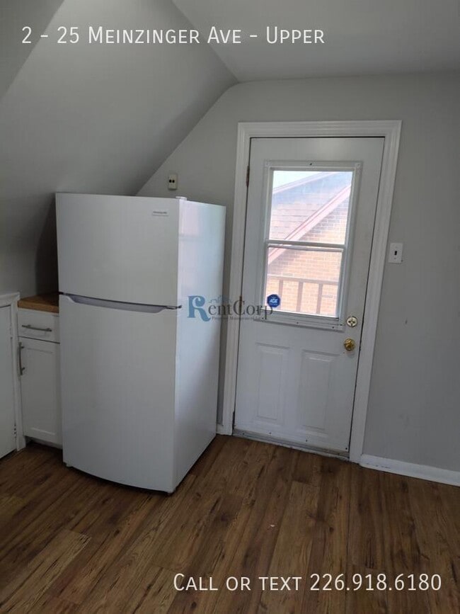 Photo - 25-25 Meinzinger Ave Unit Upper