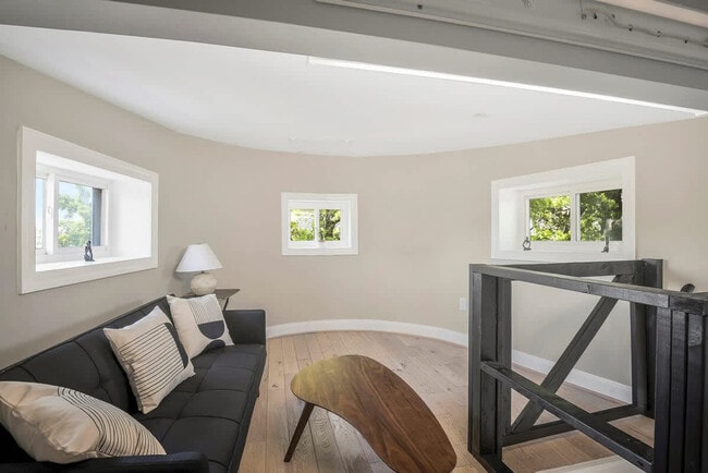 Photo - 45 Rhode Island Ave NE Unidad ID1388281P