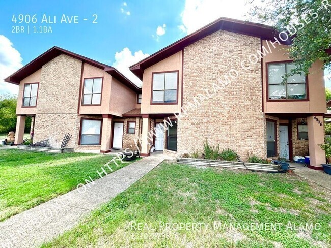 Building Photo - MUST SEE!! A Beautiful Two Story Townhouse... Unit 2