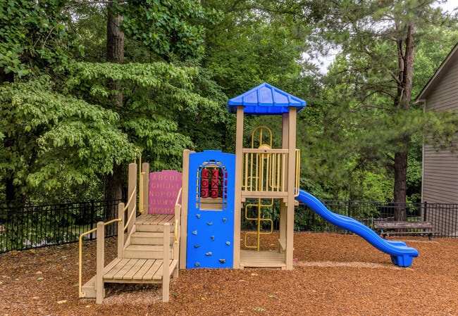 Photo - Gregory Lane Apartments