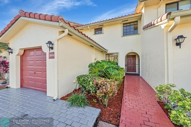 Photo - 9620 Alcazar Ln Townhome