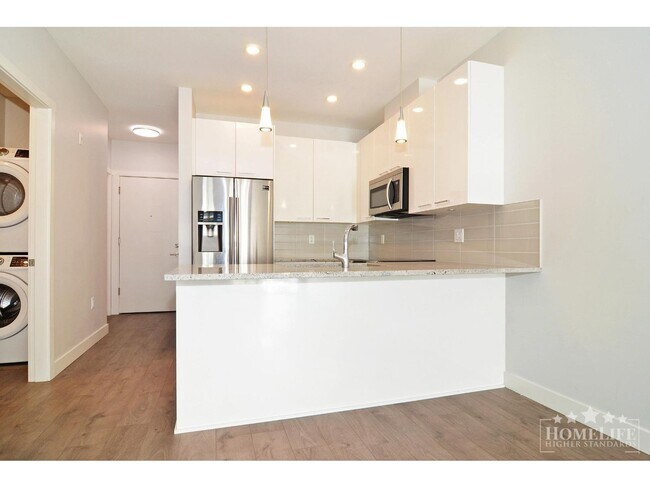 Photo - 19940 Brydon Crescent Unité 411