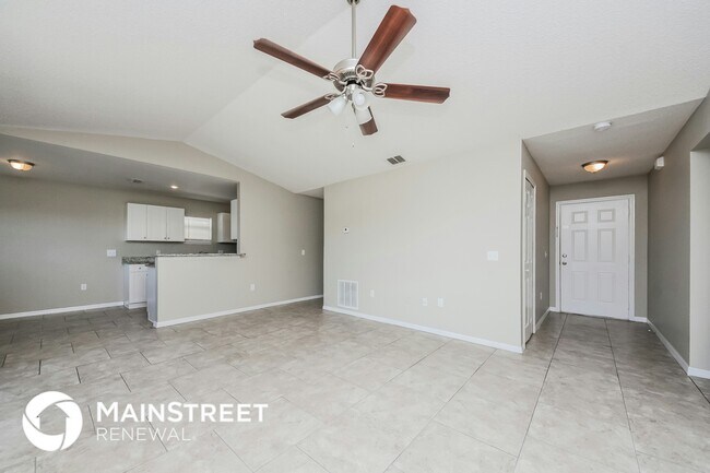 Photo - 417 Danube Way