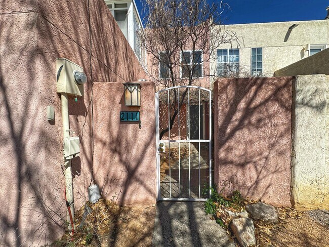 Photo - 2111 New York Ave SW