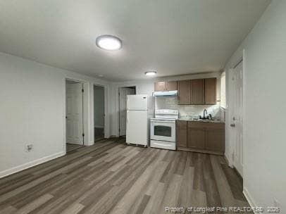 Photo - 2212 Murchison Rd