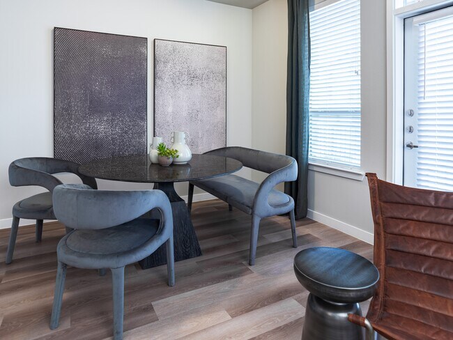 Photo - The Starling