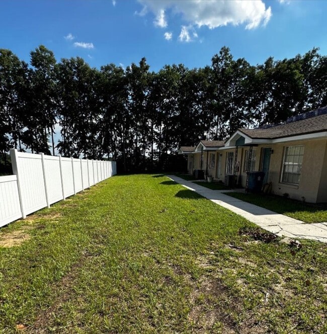 Building Photo - 610 Emerald Ave Rental