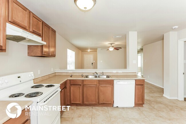 Photo - 706 Lloyd St House