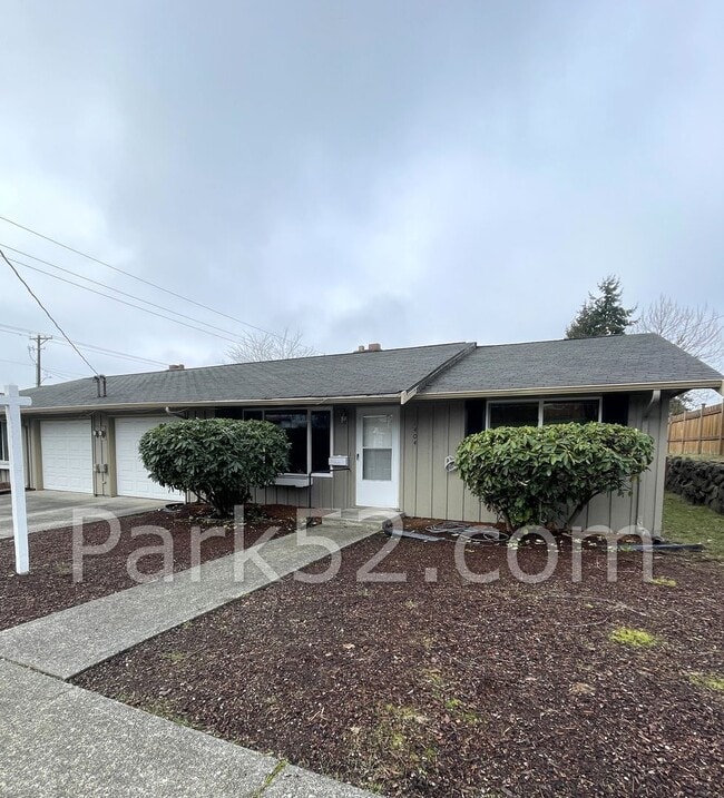 Building Photo - North Tacoma Duplex Unit 1404