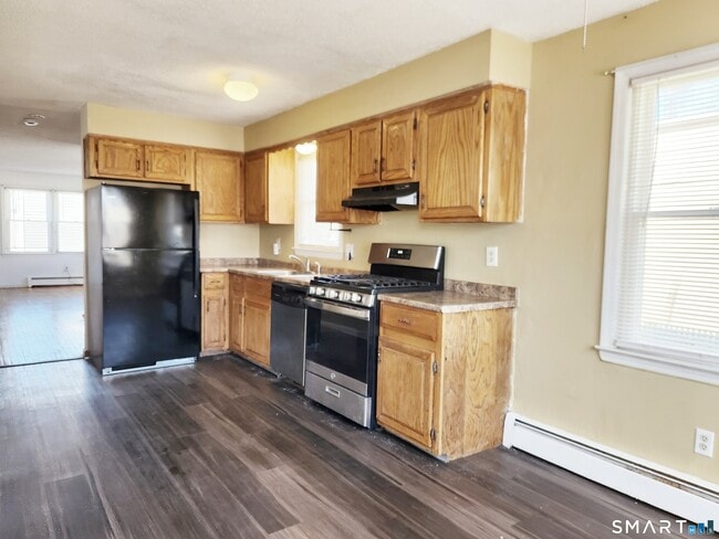 Photo - 164 Meadowview Ave