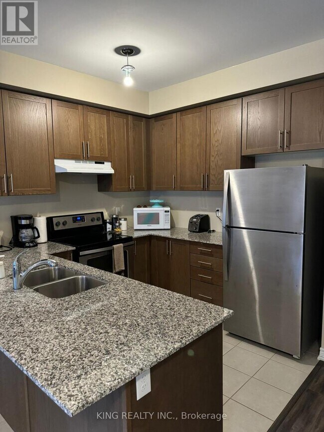 Photo - 8 Waterstone Way