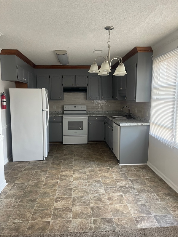 Photo - 11 Crescent Ln