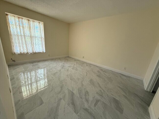 Photo - 470 NW 20th St Unit 3030