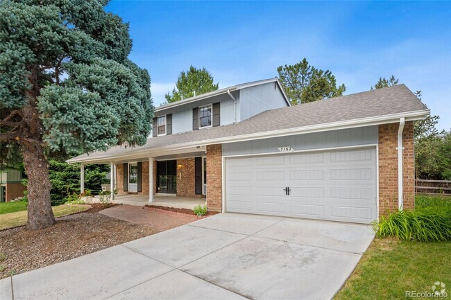 Building Photo - Beautiful 4 bedroom home in the Knolls nei...