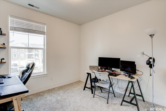 Photo - Condo in Saratoga Springs master planned community.