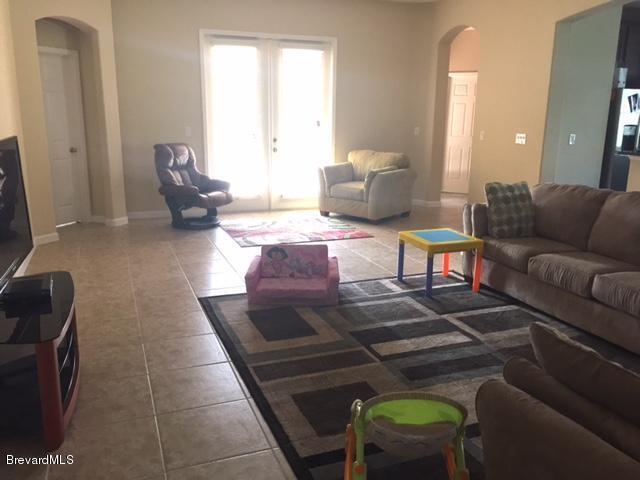 Photo - 343 Adamo Way